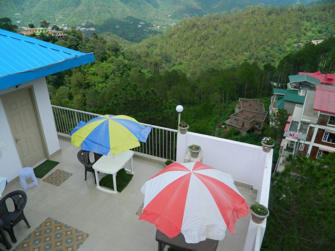 Terrace Retreat Panzió Kasauli Kültér fotó