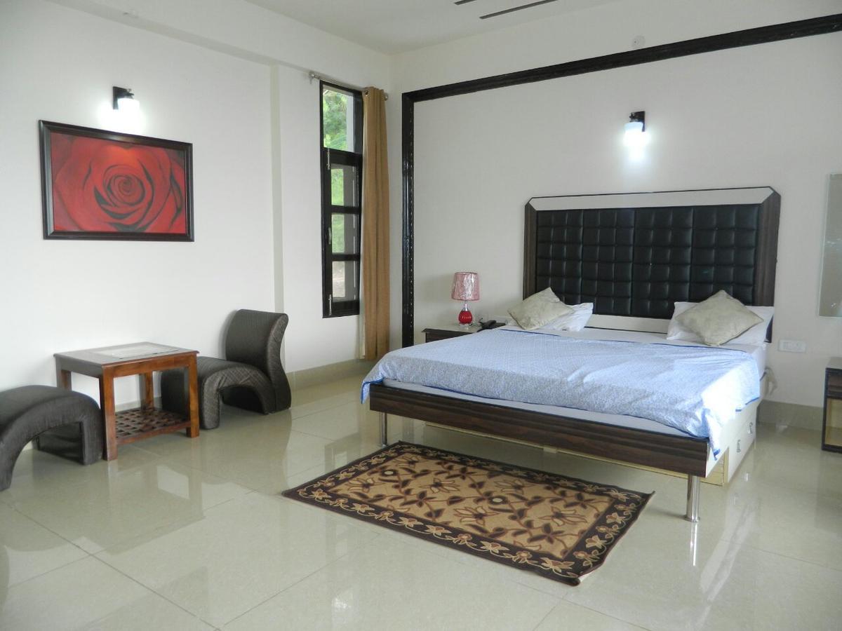 Terrace Retreat Panzió Kasauli Kültér fotó