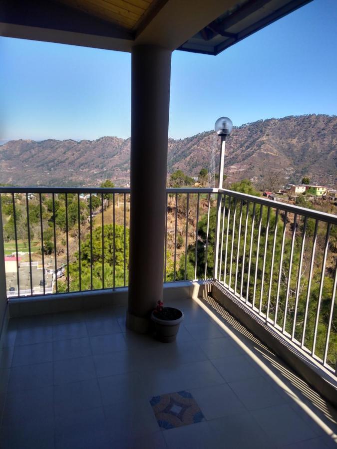 Terrace Retreat Panzió Kasauli Kültér fotó