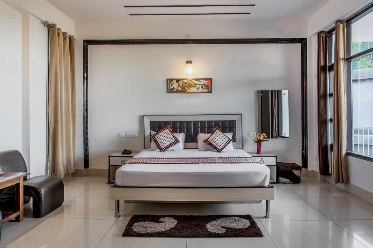 Terrace Retreat Panzió Kasauli Kültér fotó